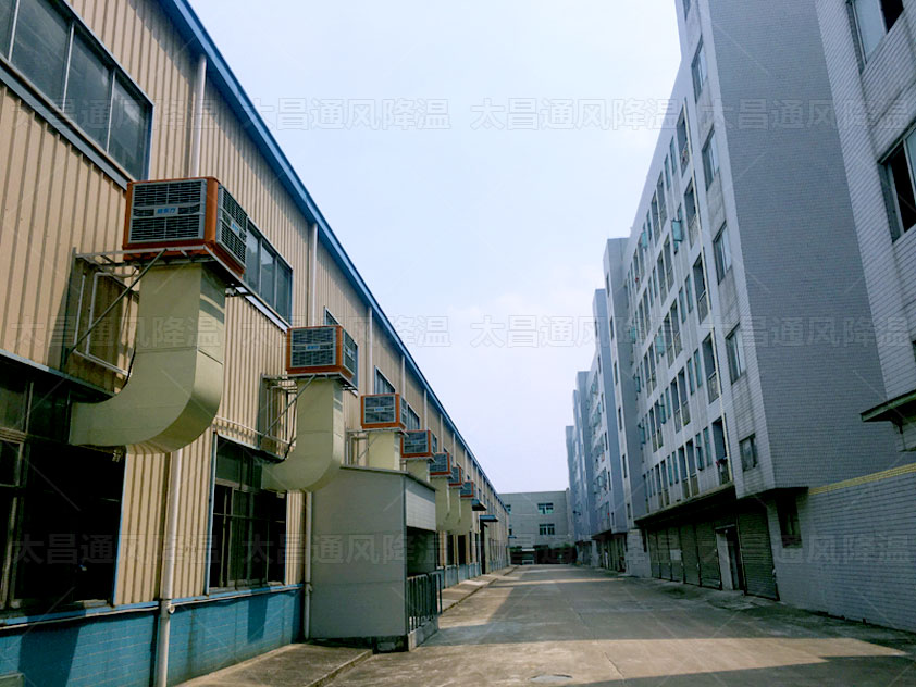 車間降溫方案配置節(jié)能環(huán)?？照{(diào)，使用效果沒話說