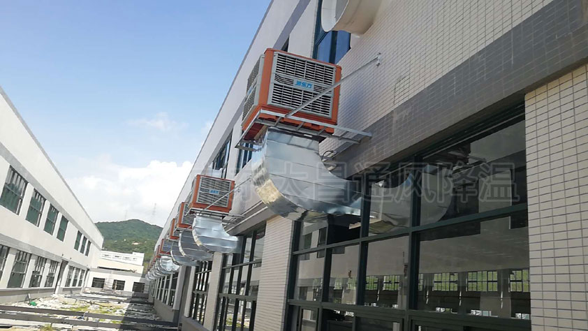 車間降溫都配置安裝節(jié)能環(huán)?？照{(diào)，降溫效果好到爆